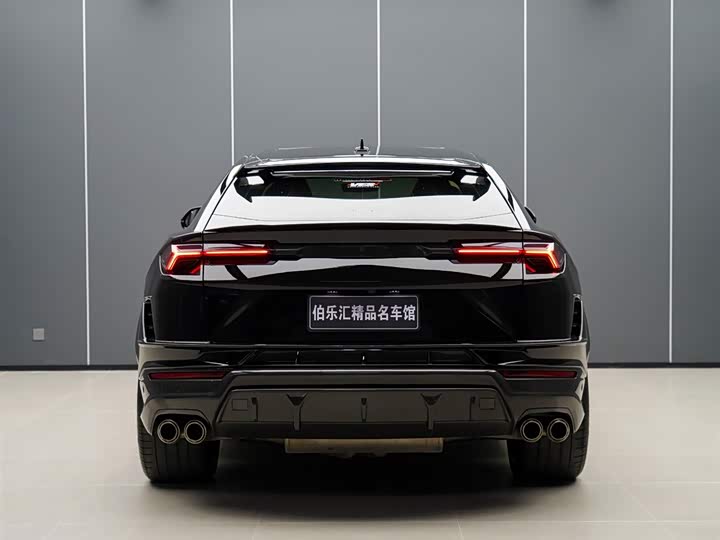 Фото 6 - Lamborghini Urus