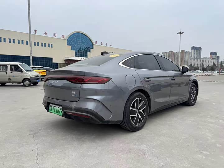 Фото 5 - BYD Qin L