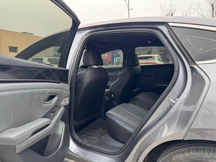 Фото 8 - BYD Qin L