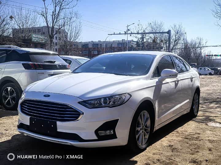 Фото 1 - Ford Mondeo