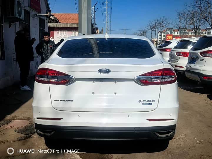 Фото 4 - Ford Mondeo