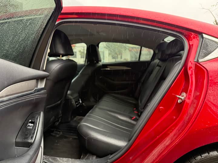 Фото 7 - Mazda Atenza