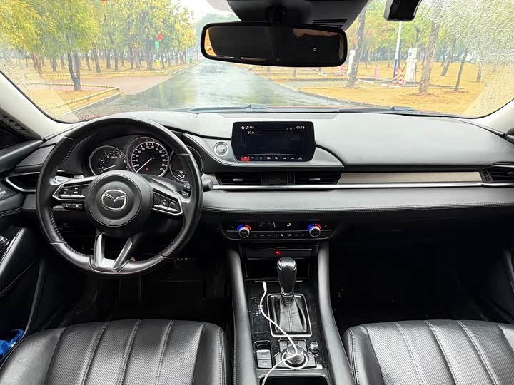 Фото 8 - Mazda Atenza