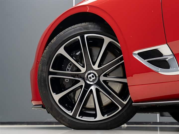 Фото 6 - Bentley Continental GT