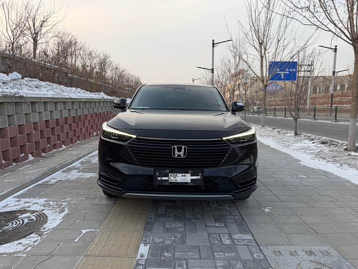 Фото 2 - Honda Vezel