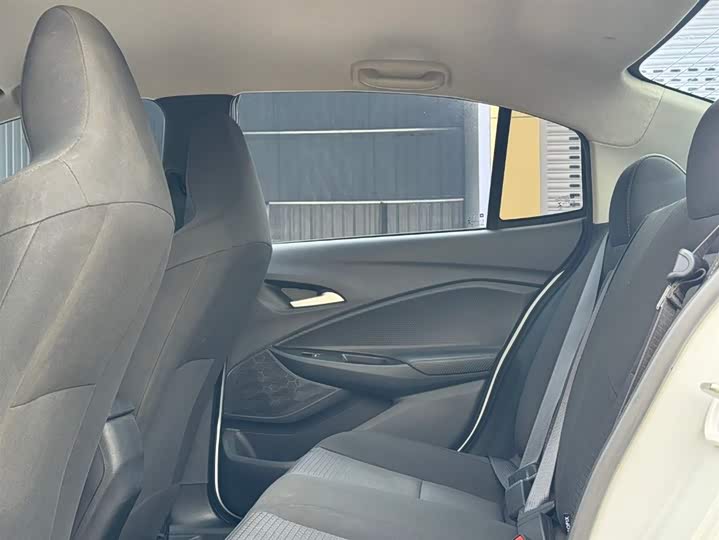 Фото 5 - Chevrolet Onix (Cavalier)