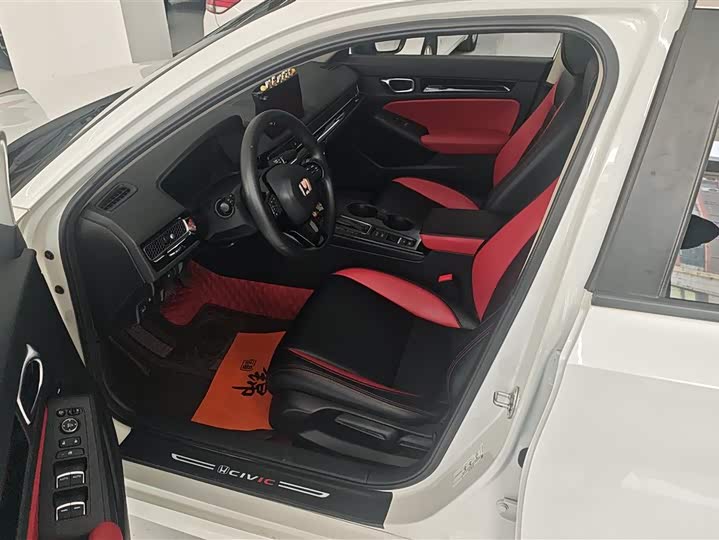 Фото 9 - Honda Civic