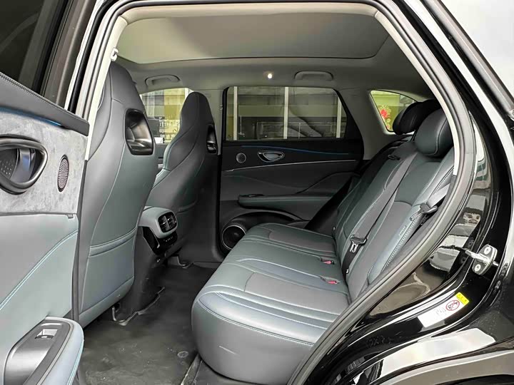 Фото 4 - BYD Sea Lion 07 DM-i Hybrid