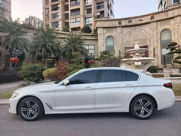 Фото 4 - BMW 5 Series