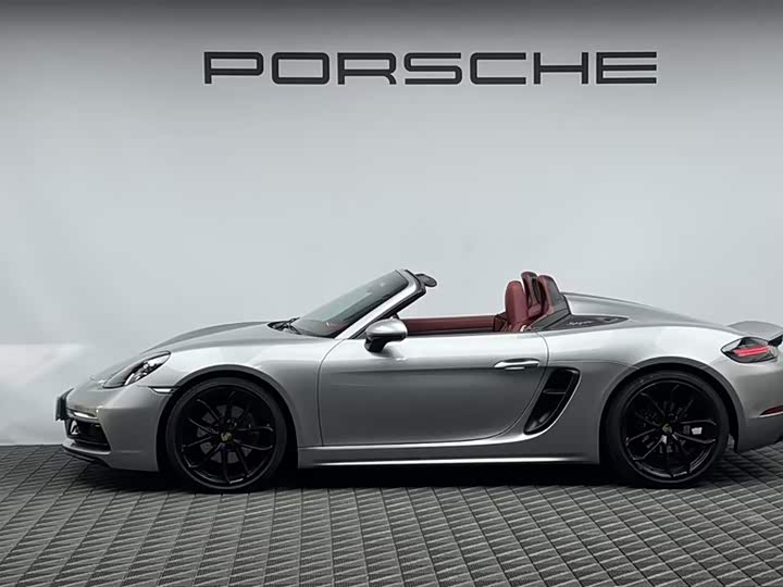 Фото 4 - Porsche 718