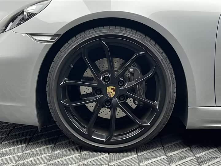 Фото 8 - Porsche 718