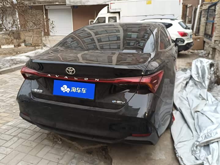 Фото 3 - Toyota Avalon