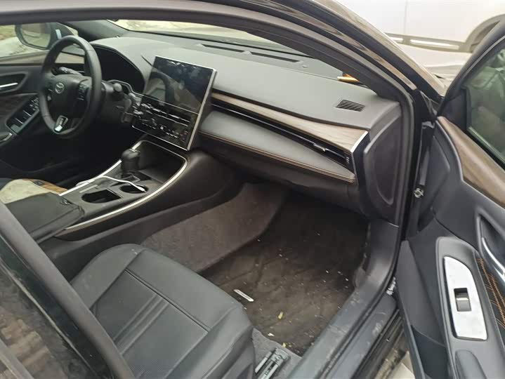 Фото 8 - Toyota Avalon