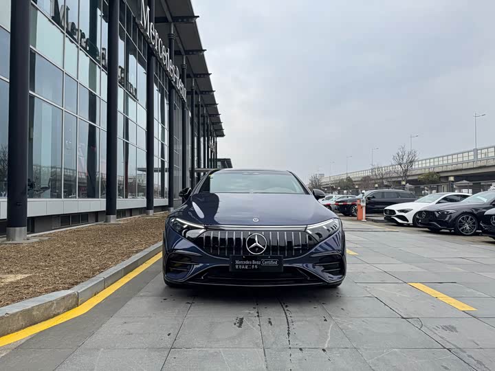 Фото 3 - Mercedes-Benz EQS AMG