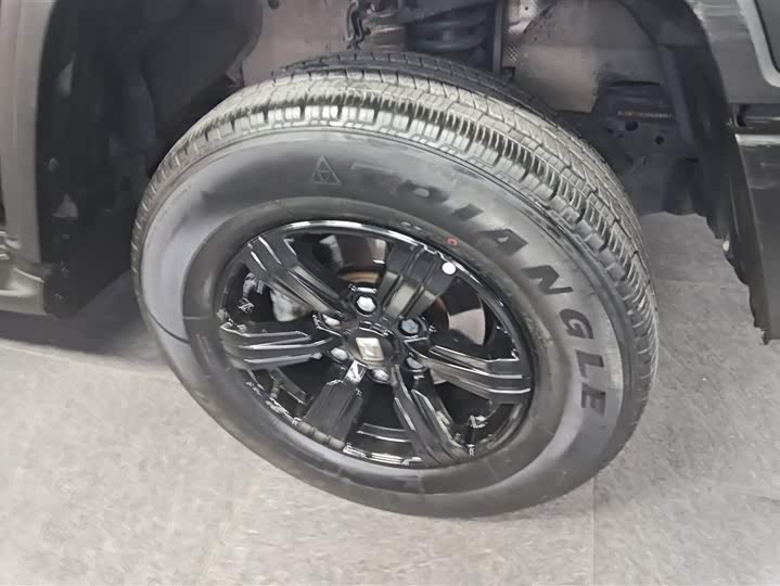 Фото 6 - Tank 300