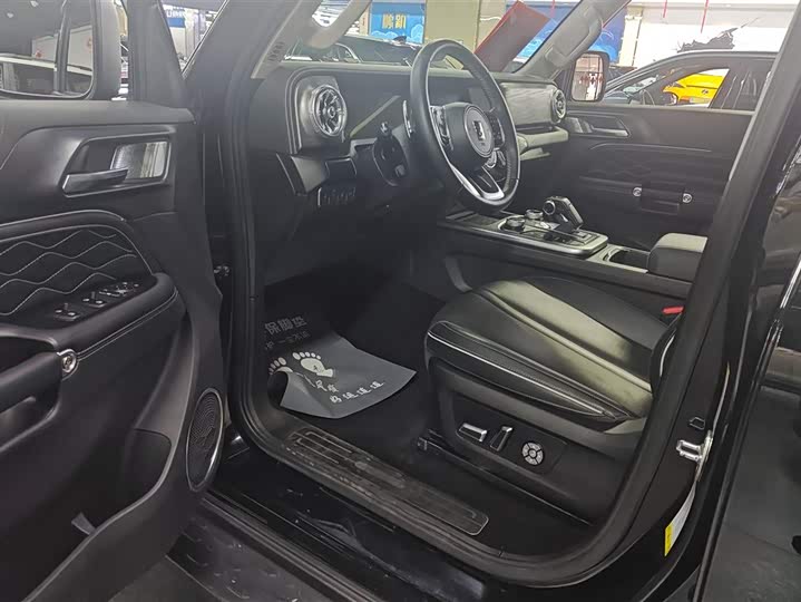 Фото 9 - Tank 300