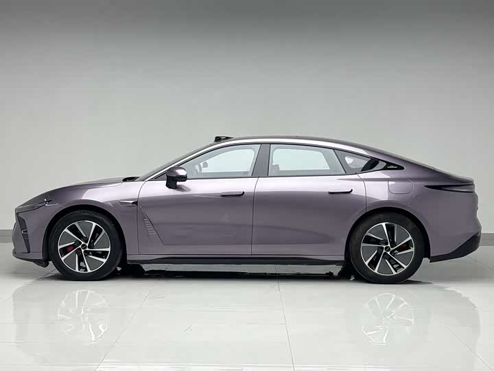 Фото 8 - Exeed Sterra ES