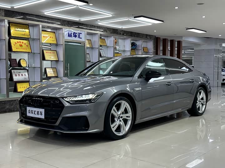 Фото 1 - Audi A7L