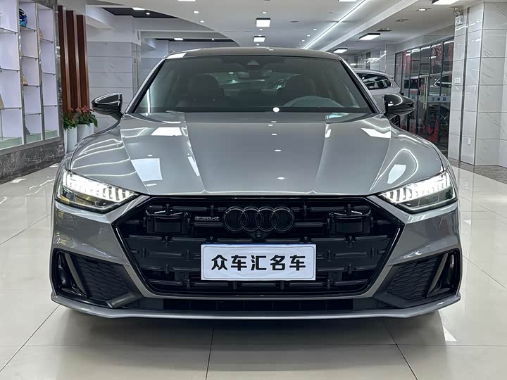 Фото 2 - Audi A7L