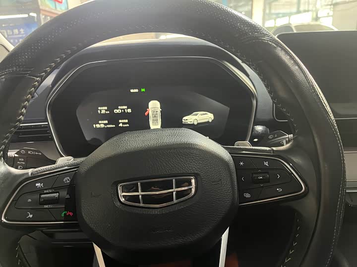 Фото 5 - Geely Preface