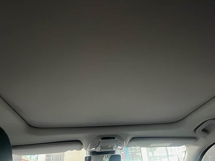 Фото 8 - Geely Preface