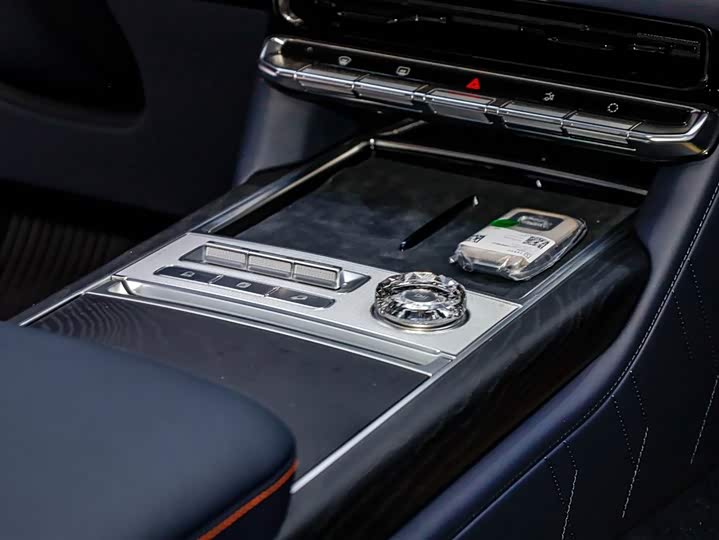 Фото 3 - Zeekr 9X