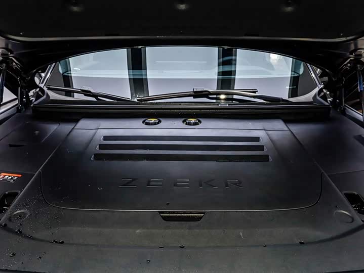 Фото 9 - Zeekr 9X