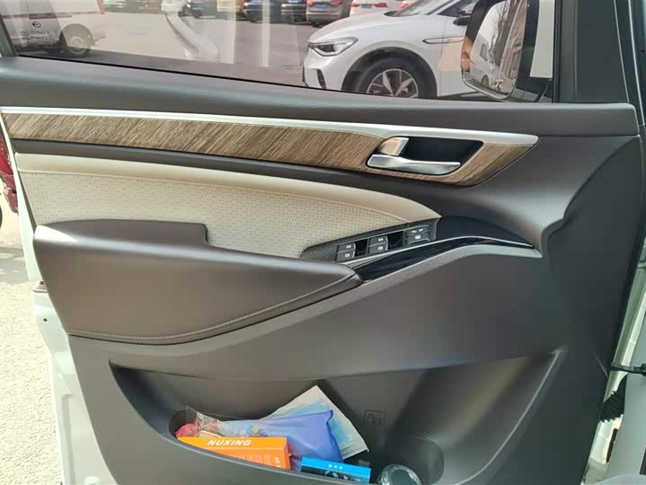 Фото 7 - GAC Trumpchi M8