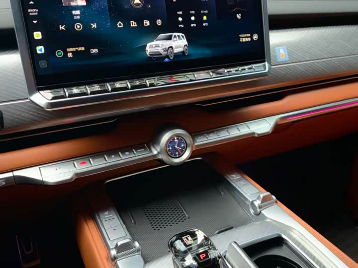 Фото 9 - Tank 700 Hybrid