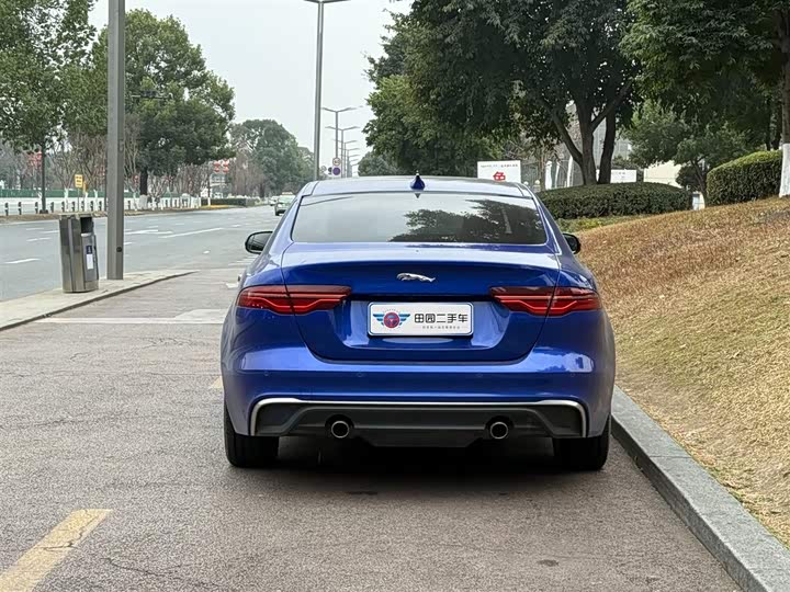 Фото 5 - Jaguar XE L