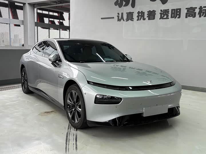 Фото 3 - XPeng P7