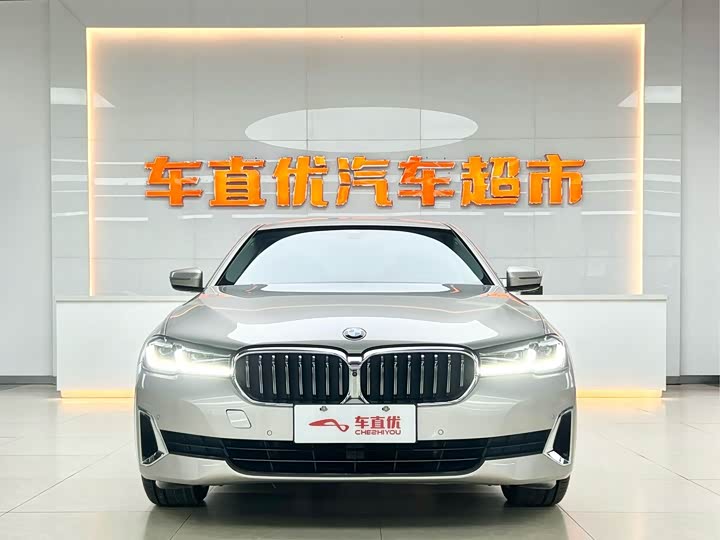 Фото 3 - BMW 5 Series