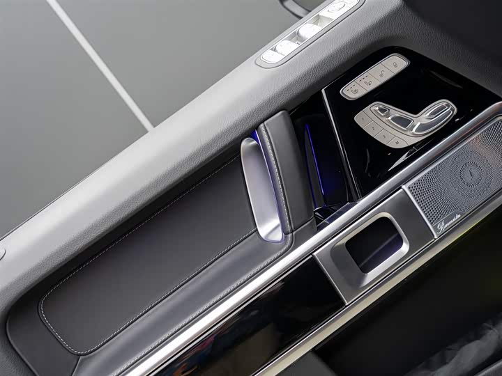 Фото 6 - Mercedes-Benz G-Class AMG