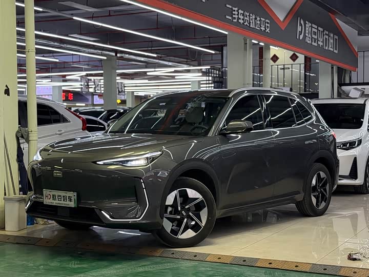 Фото 1 - Geely Galaxy E5