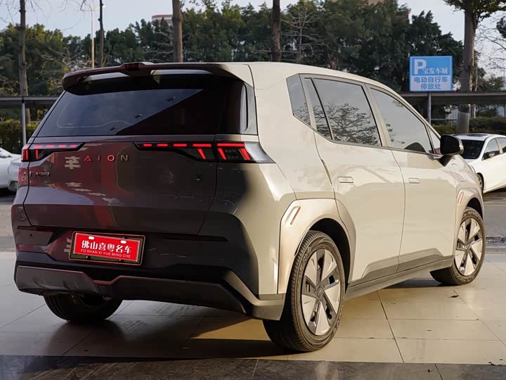 Фото 2 - GAC Aion Y