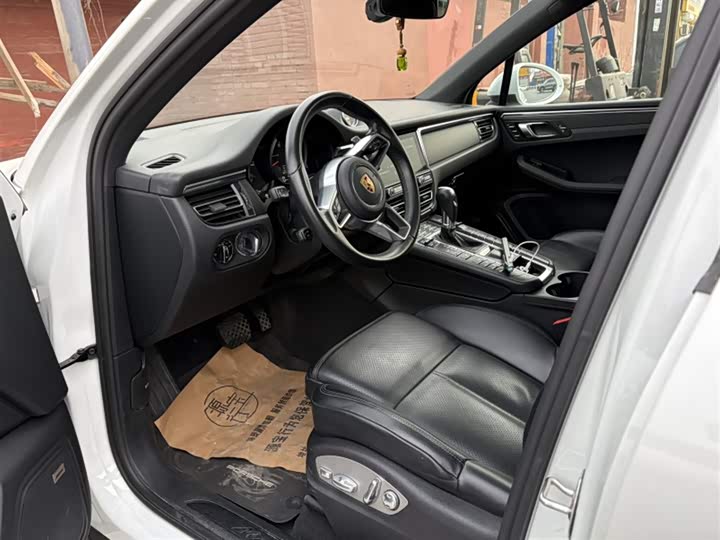 Фото 5 - Porsche Macan