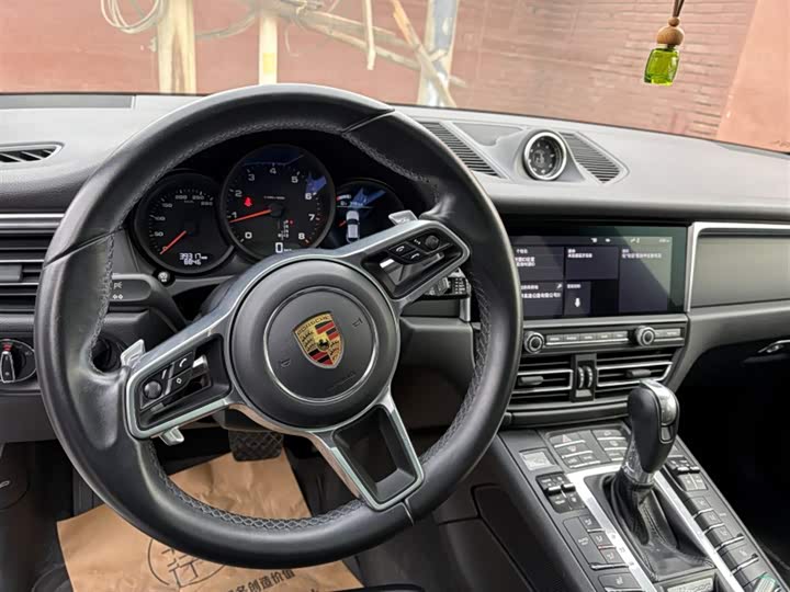 Фото 6 - Porsche Macan