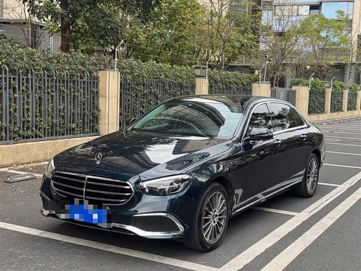 Photo 1 - Mercedes-Benz E-Class