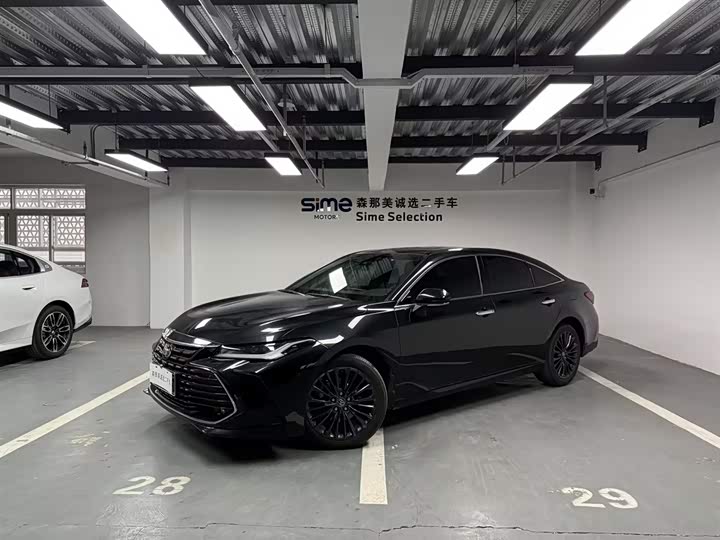 Photo 1 - Toyota Avalon