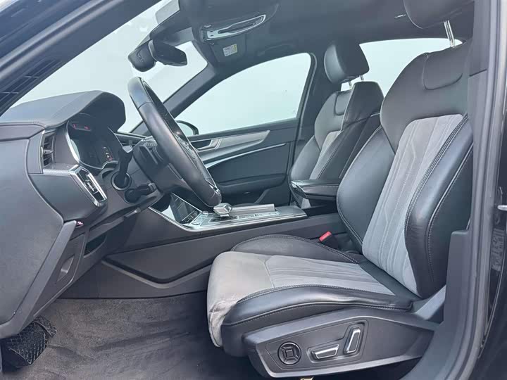 Фото 6 - Audi A6L Hybrid