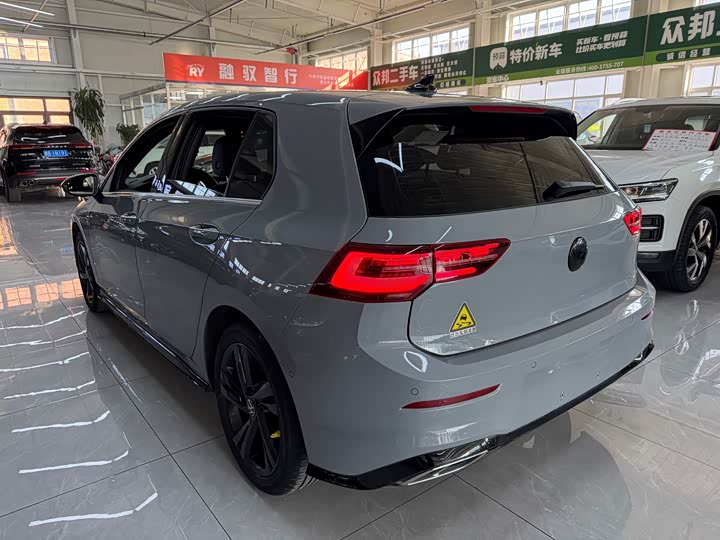 Фото 6 - Volkswagen Golf