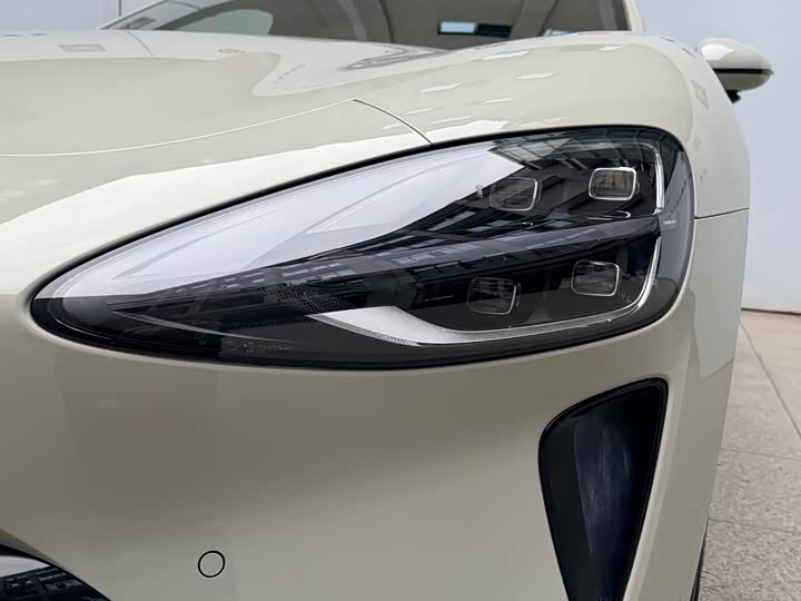 Фото 3 - Xiaomi SU7