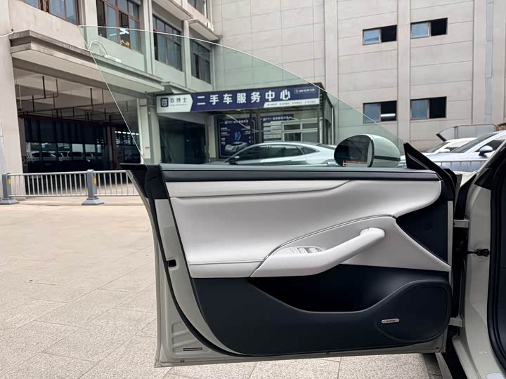 Фото 5 - Xiaomi SU7