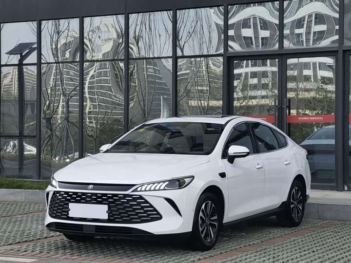 Фото 1 - BYD Qin Plus