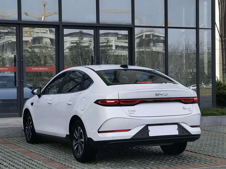 Фото 7 - BYD Qin Plus