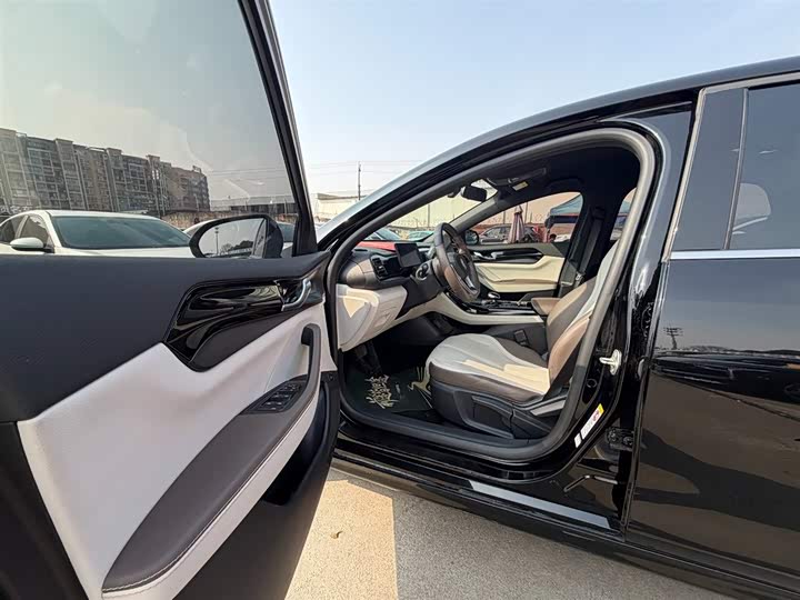 Фото 4 - BYD Qin Plus