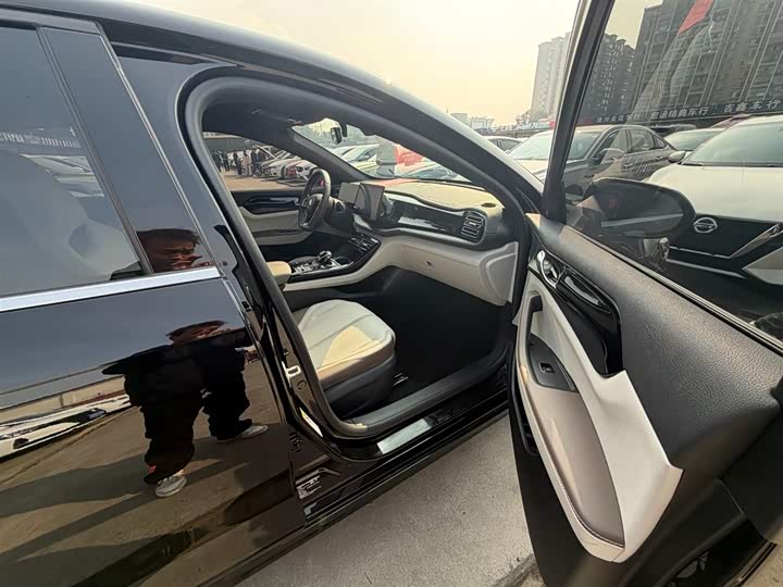 Фото 9 - BYD Qin Plus