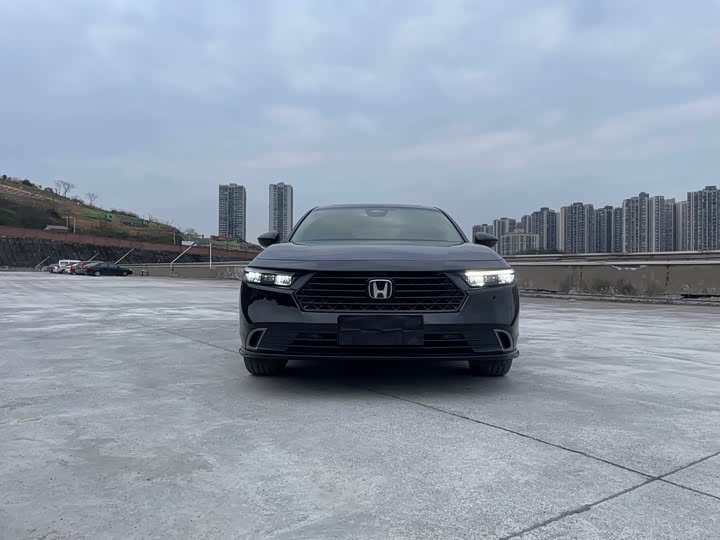 Фото 2 - Honda Accord