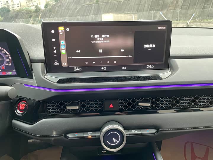 Фото 9 - Honda Accord