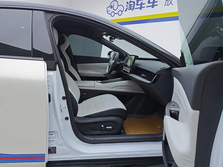 Фото 8 - Dongfeng Yipai eπ 007